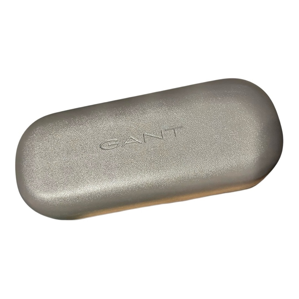 GANT unisex hard sunglass case gray/cream interior clean minimalist vacation
